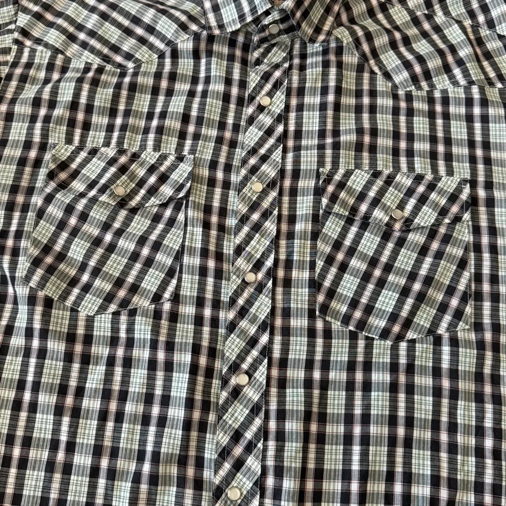 Chute 17 Long Sleeve Button Down Mens Shirt - Picture 5 of 5